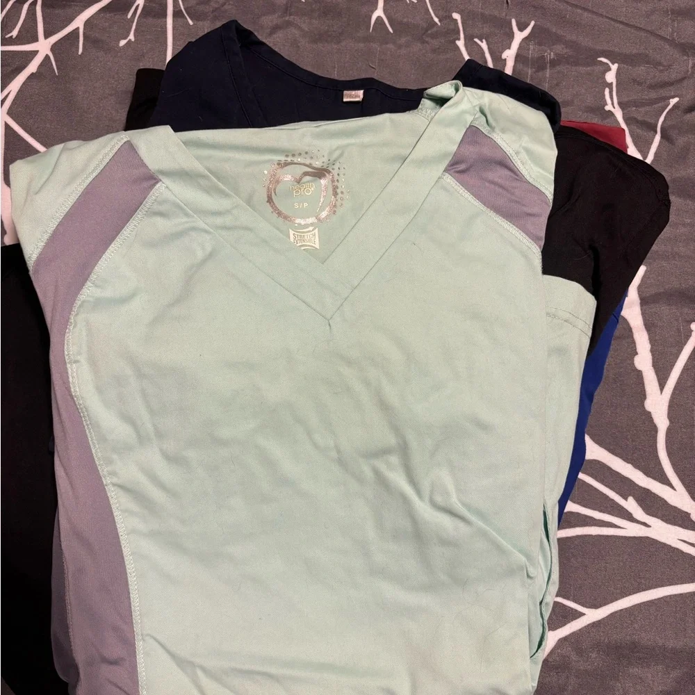 Assorted Scrubs - Picture 2 of 9